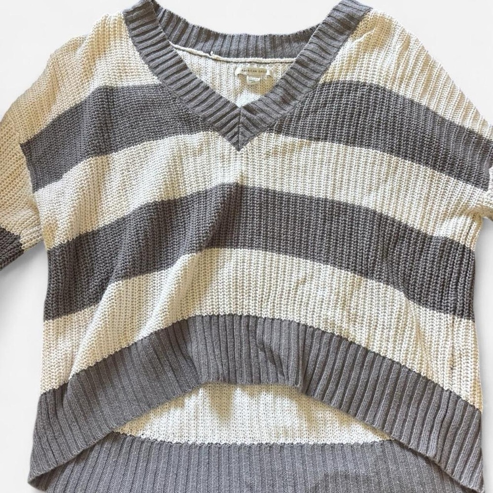 American Eagle Outfitters Striped V-Neck Sweater in Gray and Cream